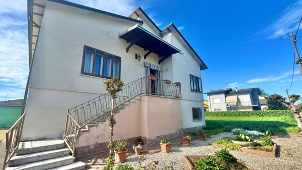 casa indipendente in vendita a San Benedetto Po