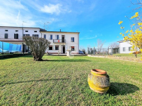 casa indipendente in vendita a San Benedetto Po in zona Bardelle/Camatta