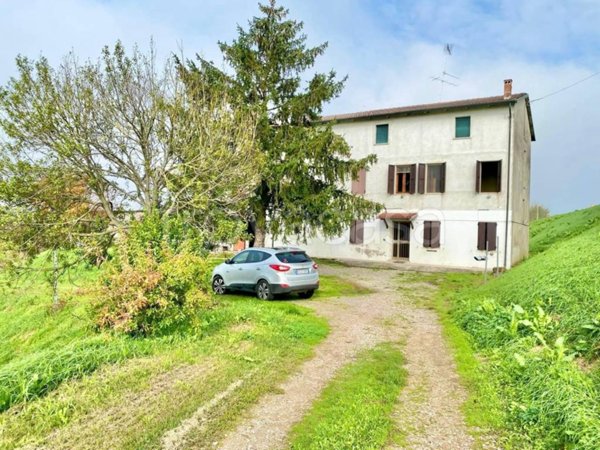 casa indipendente in vendita a San Benedetto Po