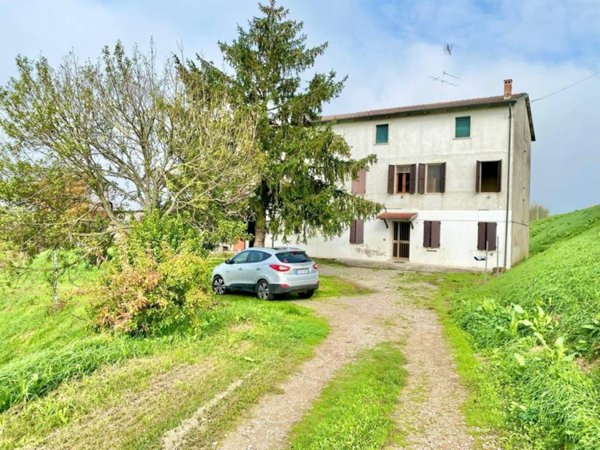 casa indipendente in vendita a San Benedetto Po