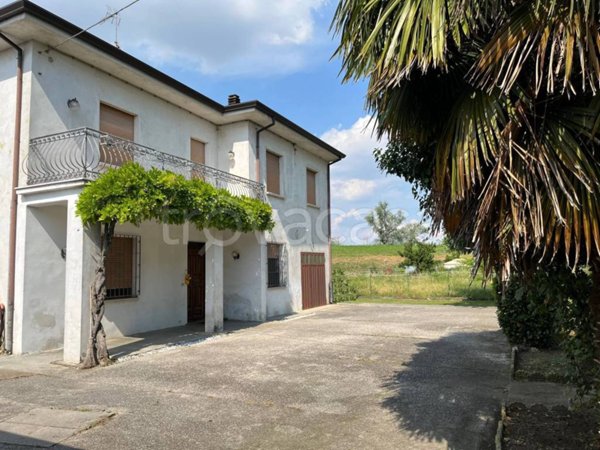 casa indipendente in vendita a San Benedetto Po in zona Bardelle/Camatta