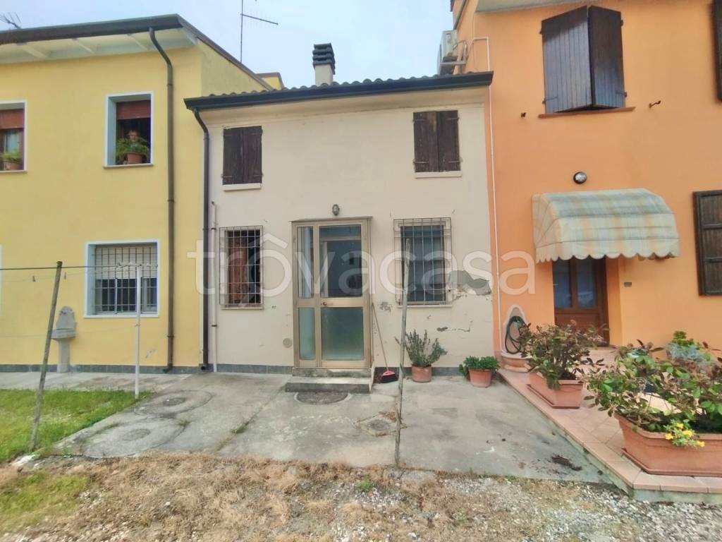 casa indipendente in vendita a San Benedetto Po in zona Mirasole