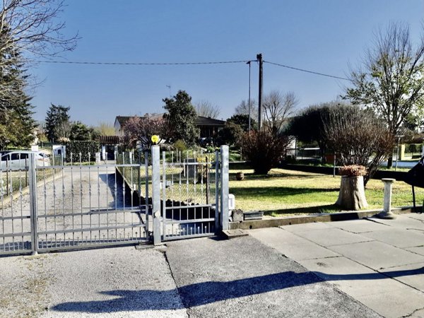appartamento in vendita a San Benedetto Po in zona Bardelle/Camatta