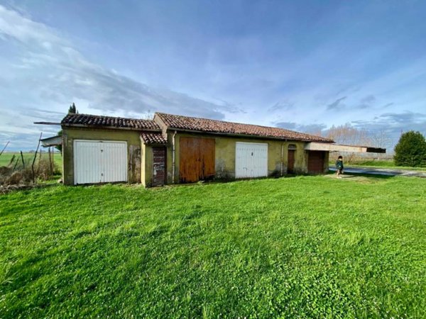 casa indipendente in vendita a San Benedetto Po
