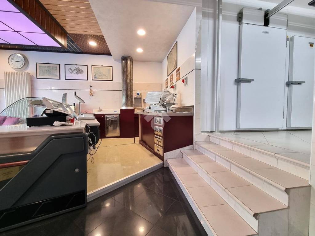 negozio in vendita a San Benedetto Po