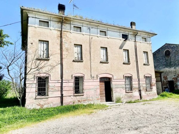 casa indipendente in vendita a San Benedetto Po