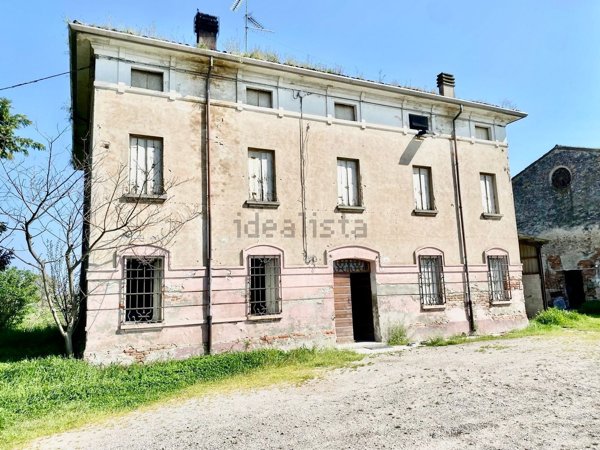 casa indipendente in vendita a San Benedetto Po