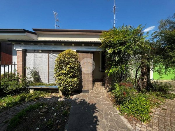 casa indipendente in vendita a San Benedetto Po in zona Bardelle/Camatta
