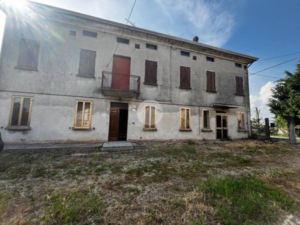 casa indipendente in vendita a San Benedetto Po in zona Portiolo