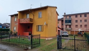 casa indipendente in vendita a San Benedetto Po