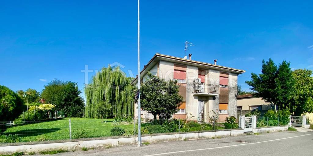 casa indipendente in vendita a San Benedetto Po in zona Gorgo