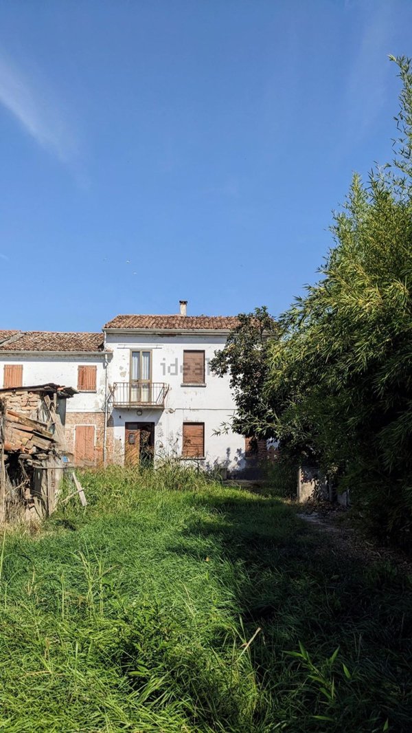 casa indipendente in vendita a San Benedetto Po in zona Bardelle/Camatta