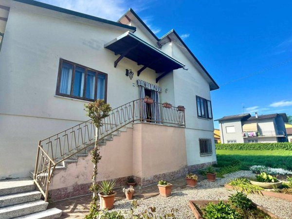 casa indipendente in vendita a San Benedetto Po