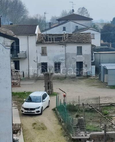 casa indipendente in vendita a San Benedetto Po in zona Portiolo
