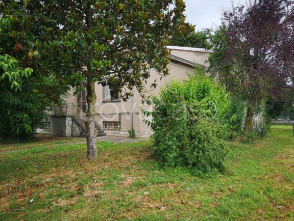 casa indipendente in vendita a San Benedetto Po