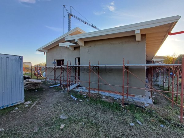 casa indipendente in vendita a San Benedetto Po