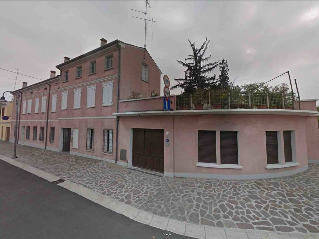 casa indipendente in vendita a San Benedetto Po