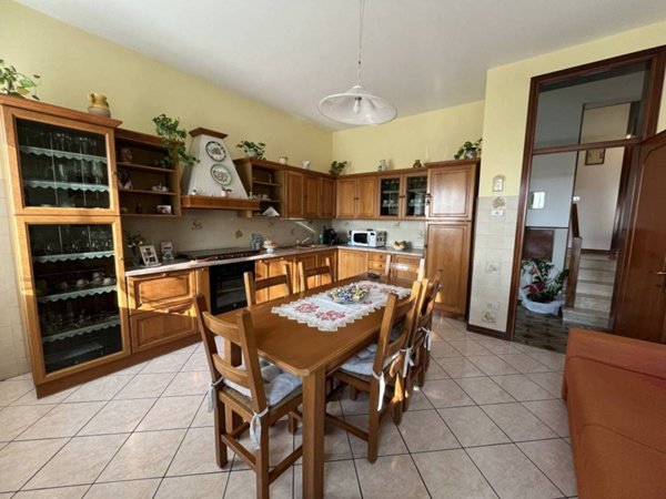 casa indipendente in vendita a San Benedetto Po