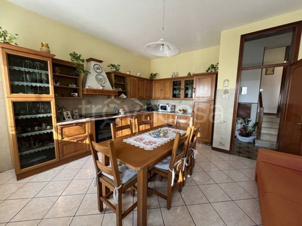 casa indipendente in vendita a San Benedetto Po