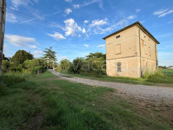 casa indipendente in vendita a San Benedetto Po