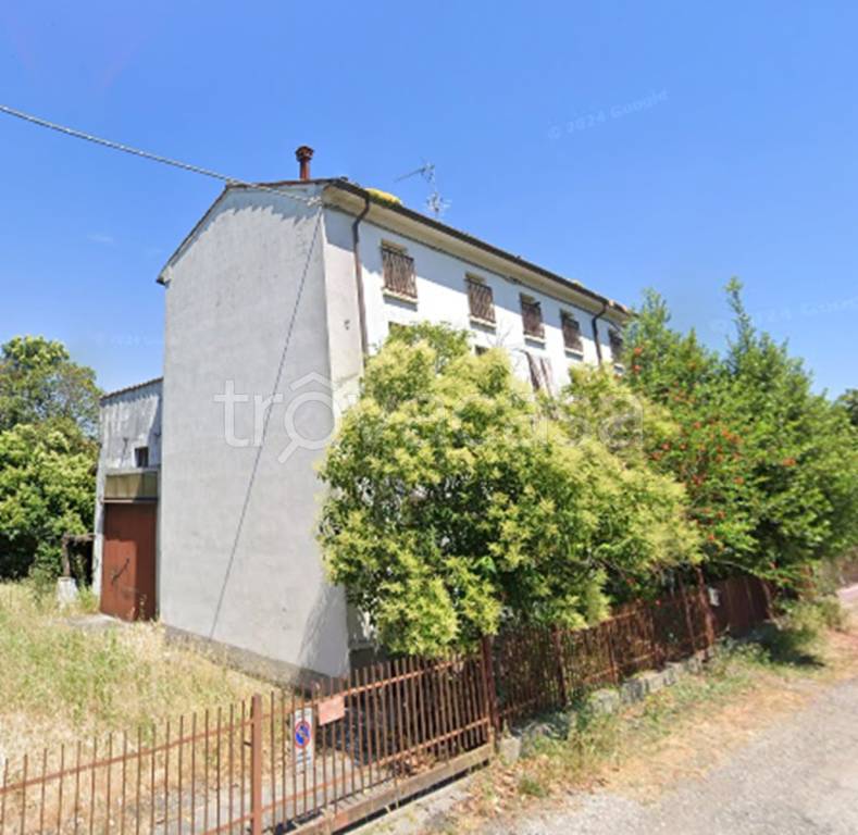 casa indipendente in vendita a San Benedetto Po