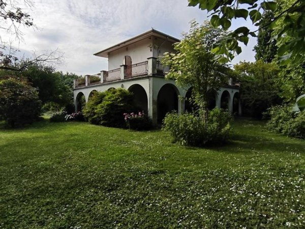 villa in vendita a San Benedetto Po