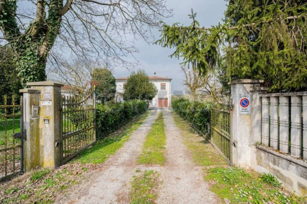 casa indipendente in vendita a San Benedetto Po in zona Bardelle/Camatta
