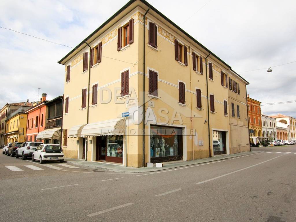 intera palazzina in vendita a San Benedetto Po