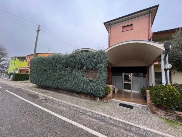 casa indipendente in vendita a San Benedetto Po