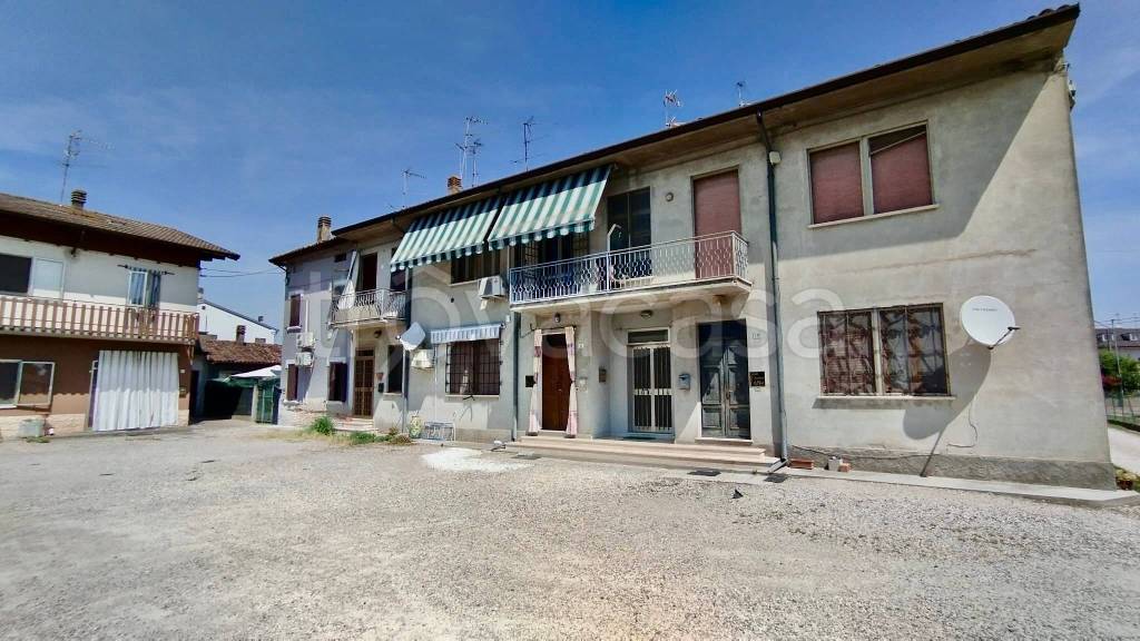appartamento in vendita a San Benedetto Po in zona Gorgo