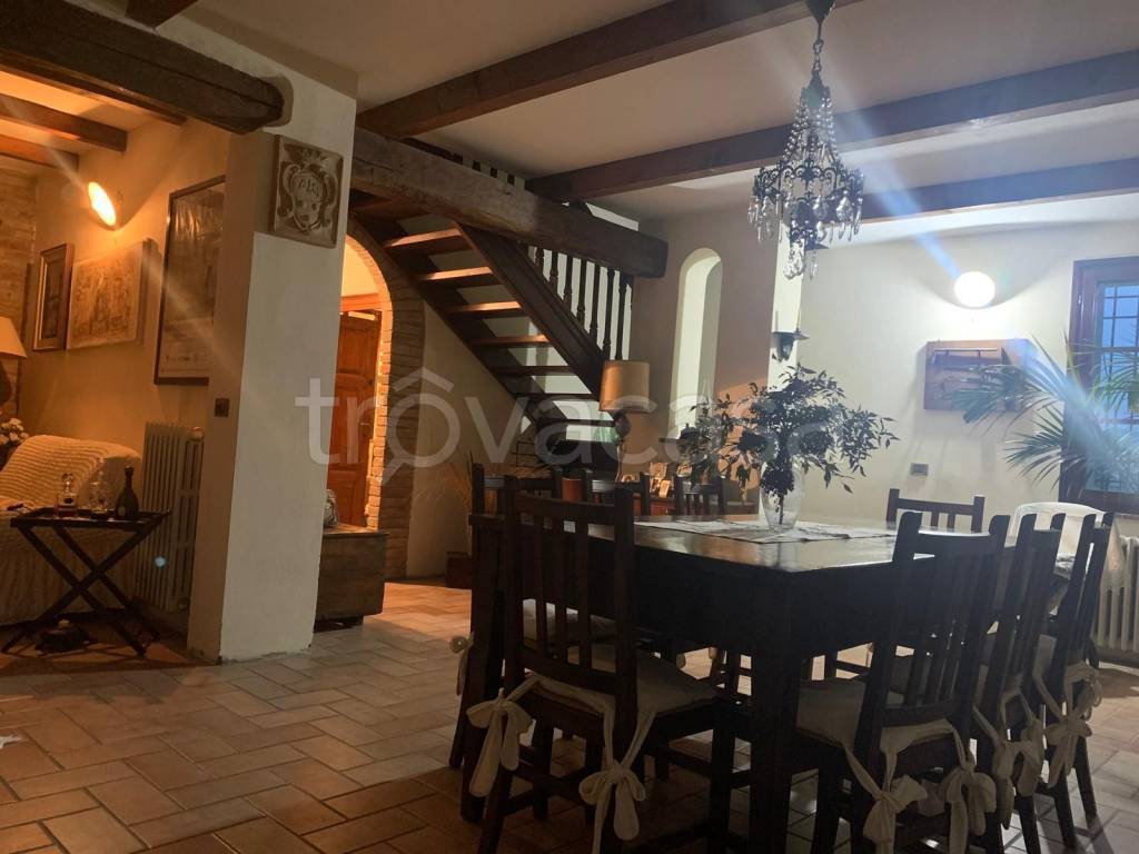 casa indipendente in vendita a San Benedetto Po