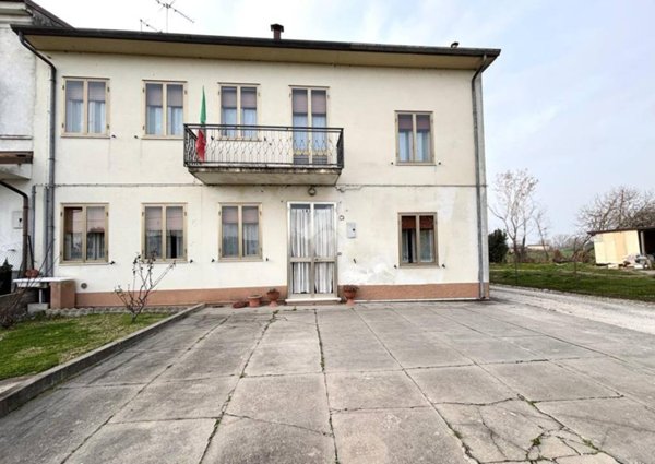 casa indipendente in vendita a San Benedetto Po in zona Bardelle/Camatta