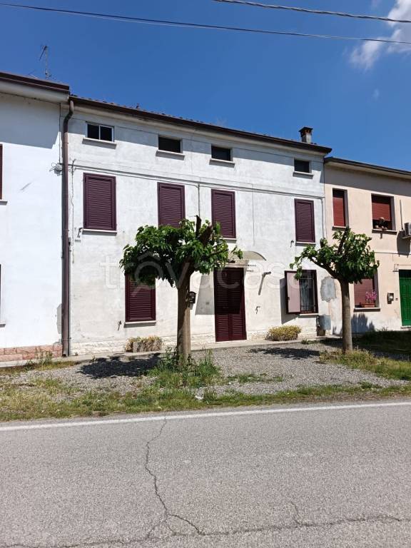 casa indipendente in vendita a San Benedetto Po in zona Mirasole