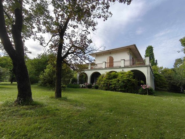 casa indipendente in vendita a San Benedetto Po