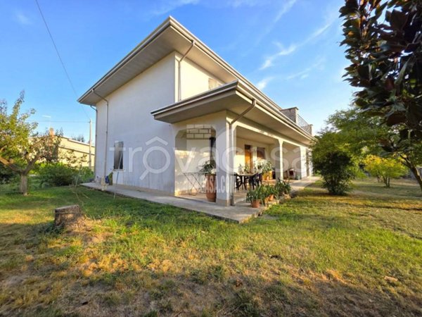 casa indipendente in vendita a San Benedetto Po