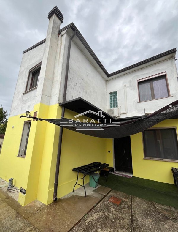 casa indipendente in vendita a San Benedetto Po in zona Gorgo