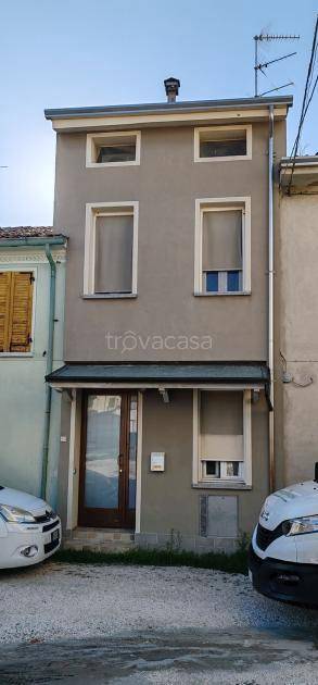 casa indipendente in vendita a San Benedetto Po