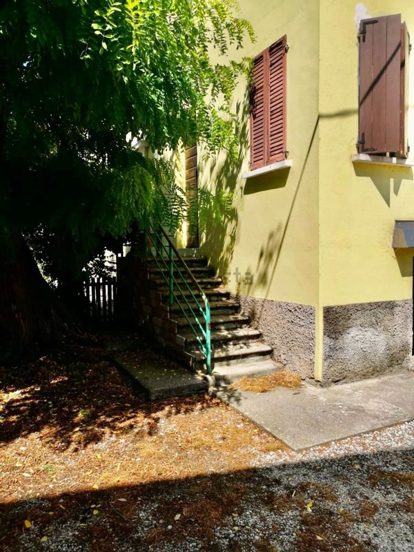 casa indipendente in vendita a San Giacomo delle Segnate in zona Malcantone