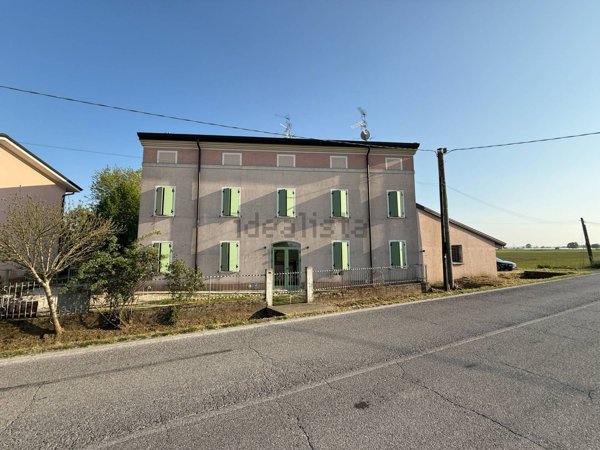 casa indipendente in vendita a San Giacomo delle Segnate