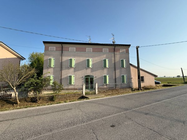 casa indipendente in vendita a San Giacomo delle Segnate in zona Malcantone