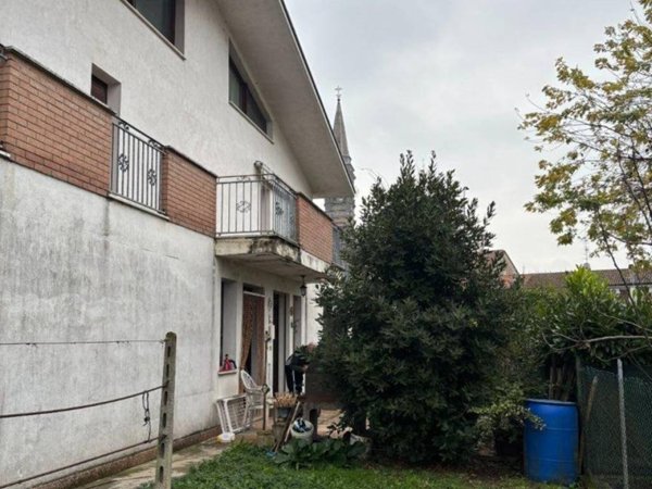 casa indipendente in vendita a San Giacomo delle Segnate