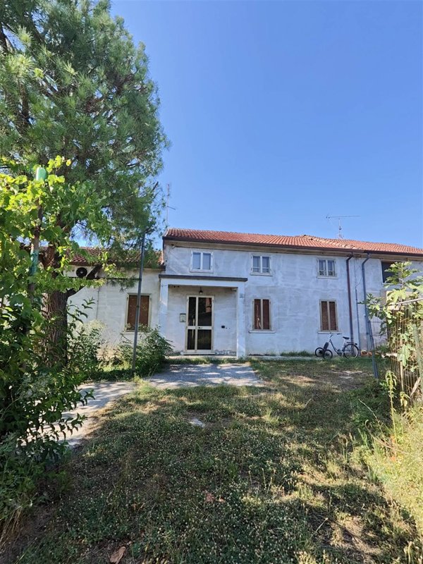 casa indipendente in vendita a San Giacomo delle Segnate