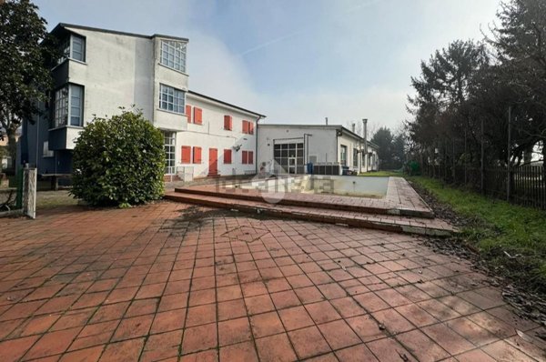 casa indipendente in vendita a San Giorgio Bigarello in zona Villanova De Bellis