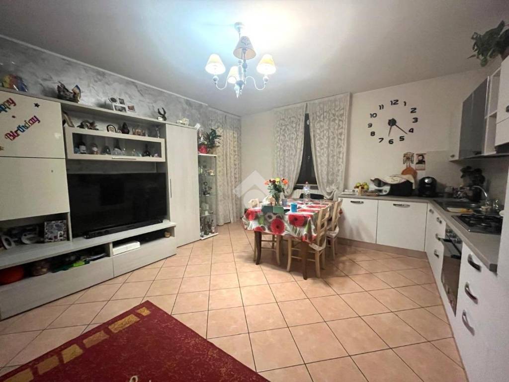 appartamento in vendita a San Giorgio Bigarello in zona Tripoli