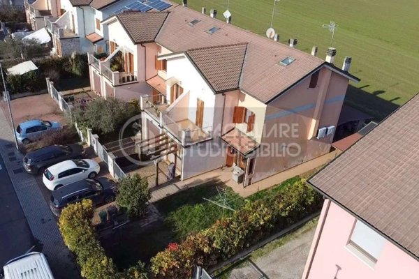 casa indipendente in vendita a San Giorgio Bigarello