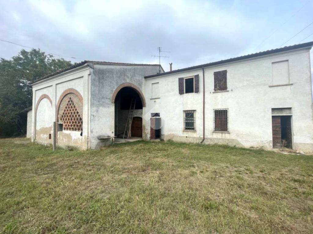 casa indipendente in vendita a San Giorgio Bigarello in zona Mottella