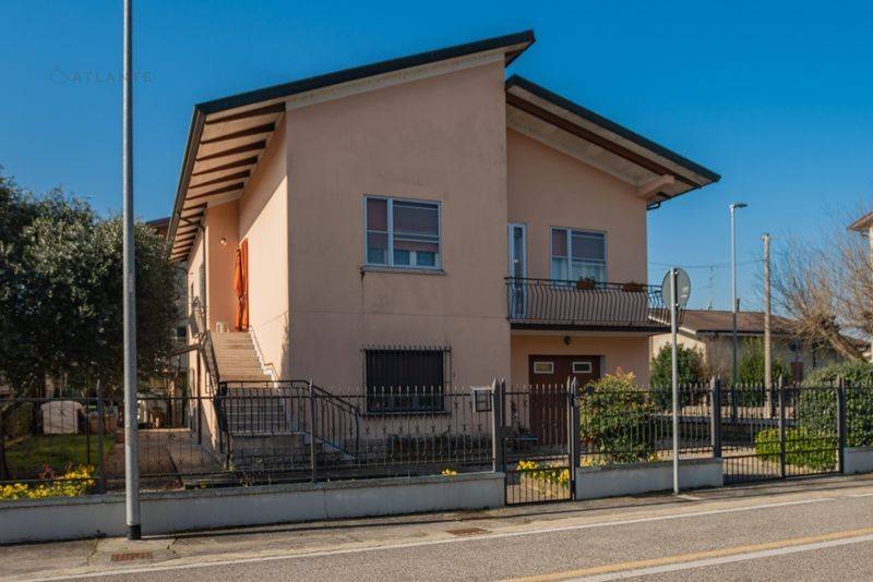 casa indipendente in vendita a San Giorgio Bigarello