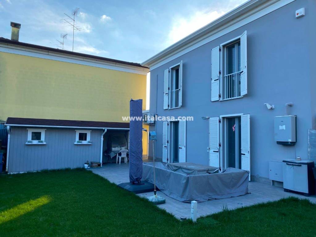 casa indipendente in vendita a San Giorgio Bigarello