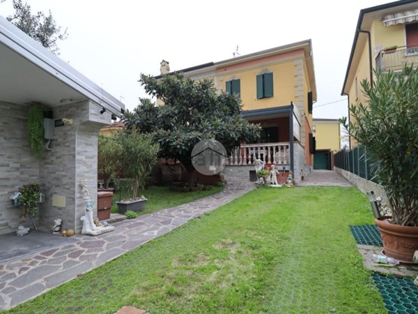 casa indipendente in vendita a San Giorgio Bigarello
