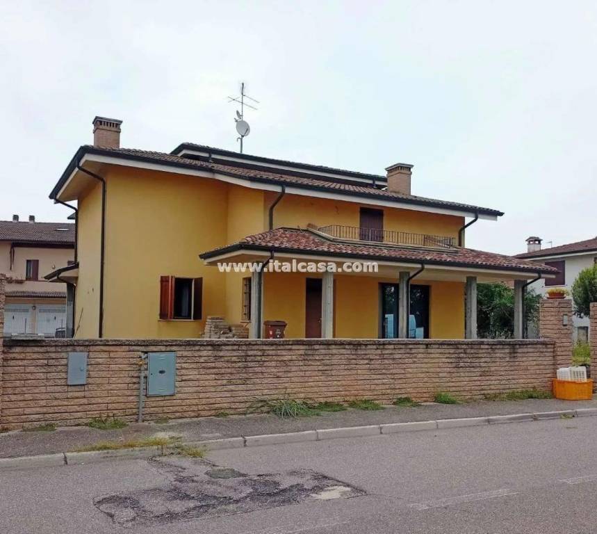 casa indipendente in vendita a San Giorgio Bigarello in zona Stradella